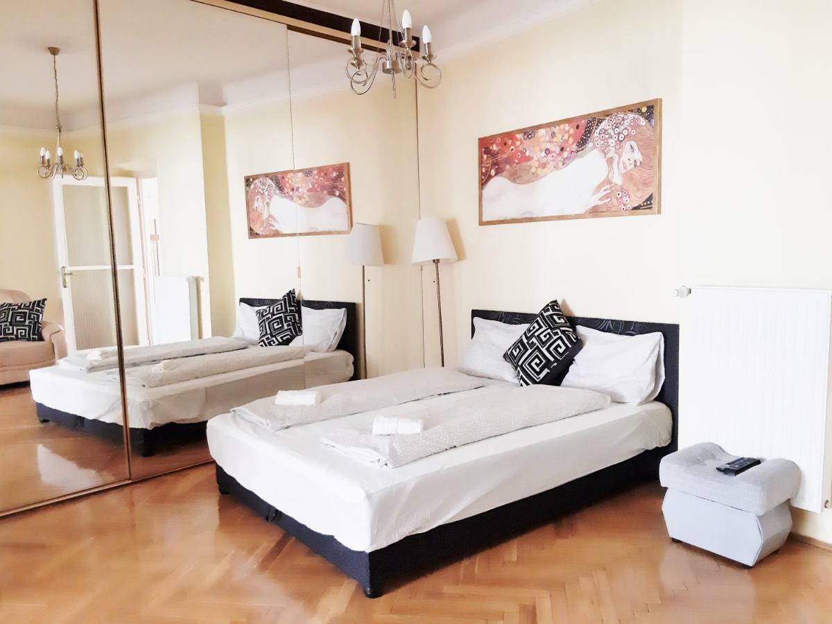 Appartement Gold Rose With 3 Budapest